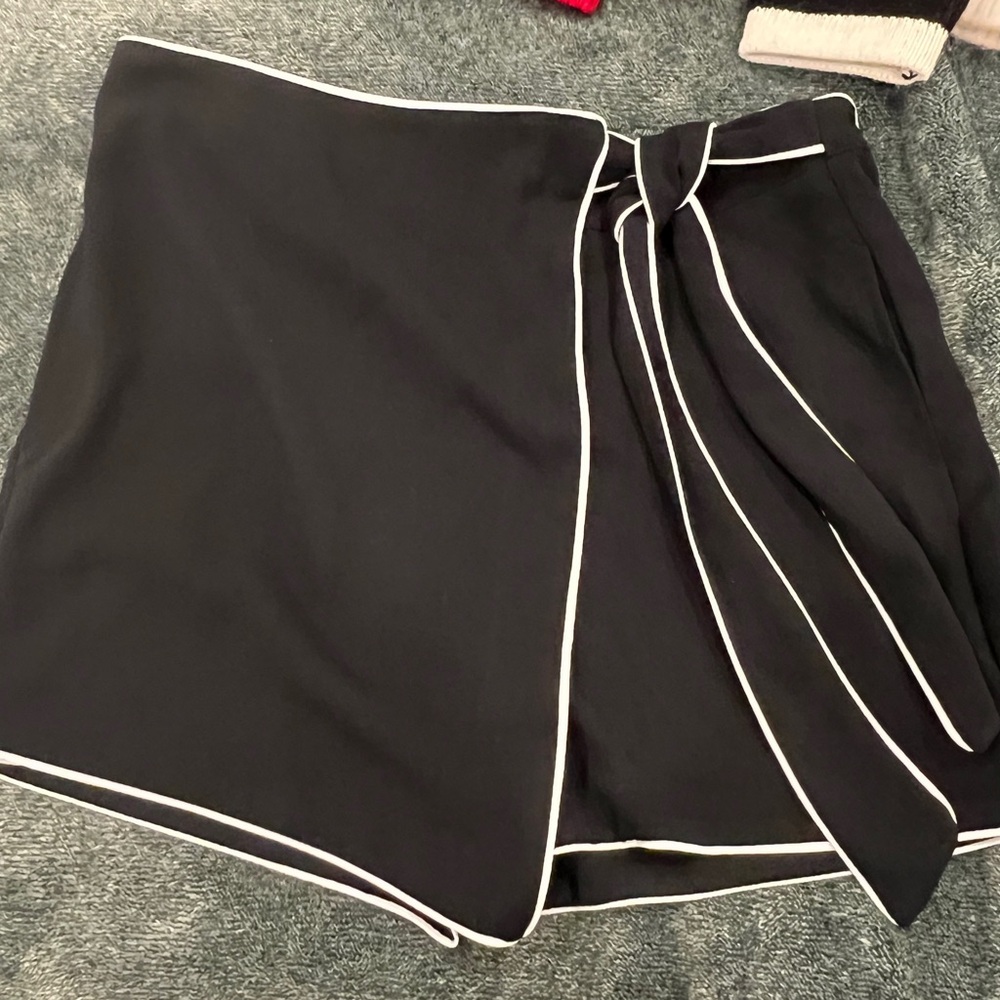 DVF For Target Black Skort with White Trim